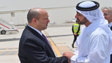 صورة رئيس الوزراء الاسرائيلي يزور أبوظبي ويلتقي برئيس الإمارات