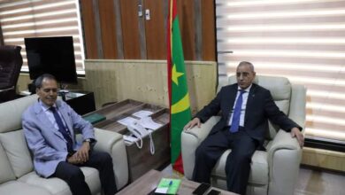 صورة نواكشوط :وزير الداخلية يجري مباحثا مع السفير المغربي المعتمد لدى موريتاتيا