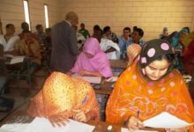 صورة موريتانيا: ضبط عشرات الهواتف داخل قاعات الامتحان وطرد اصحابها في اليوم الاول من “الباكلوريا”