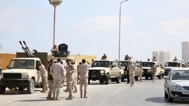 صورة اشتباكات في العاصمة الليبية وتحويل الرحلات من مطار معيتيقة إلى مصراتة