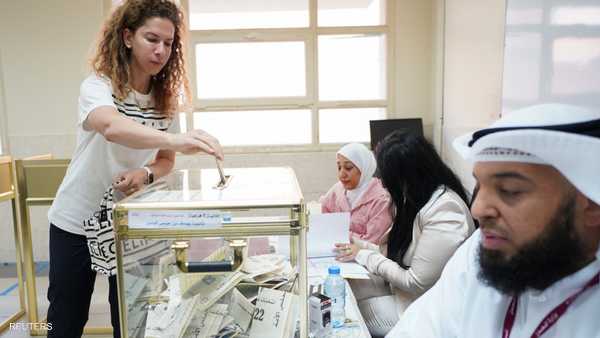 صورة المرأة الكويتية تعود للبرلمان.. وسابقة في الانتخابات