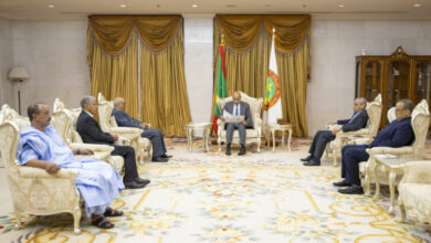 صورة الرئيس الصحراوي يوفد وزير داخليته برسالة خطية لرئيس الجمهورية