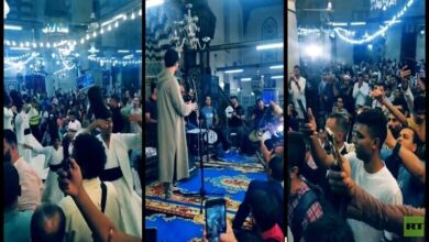 صورة حفل في مسجد السلطان أبو العلا بالقاهرة يثير جدلا وضجة كبيرين