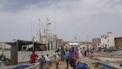 صورة نواذيبو : القضاء يأمر بوقف قرار ترحيل الزوارق في ميناء خليج الراحة