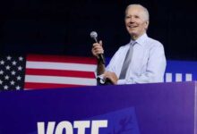 صورة بايدن يحذر من فوز الجمهوريين: “ديمقراطيتنا في خطر”