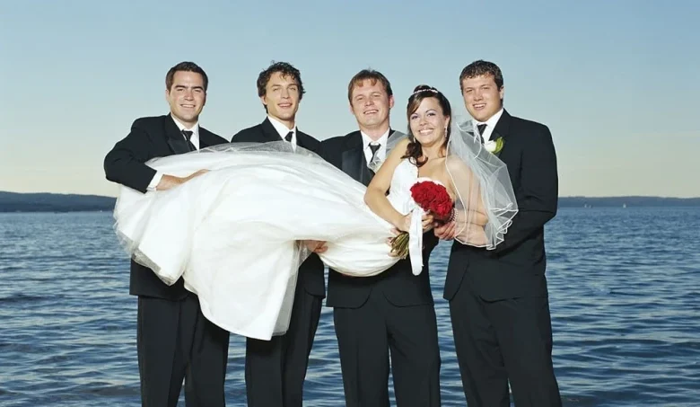 صورة أغرب عادات وتقاليد الزواج في العالم…عروسة واحده لجميع أفراد العائلة مشتركين