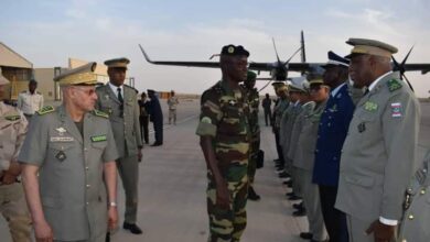 صورة قائد أركان الجيش السنغالي يصل نواكشوط في مستهل زيارة خاصة