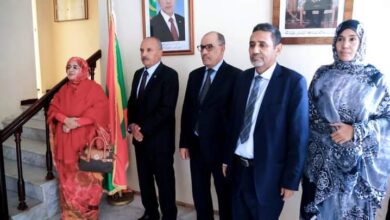 صورة رئيس البرلمان والوفد المرافق له يزورون مقر السفارة الموريتانية في الرباط