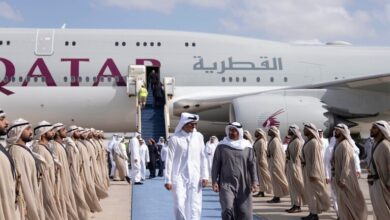 صورة أمير قطر يصل الإمارات للمشاركة في “لقاء أخوي” لقادة الخليج ومصر والأردن
