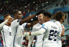 صورة وعد بالملايين في انتظار نجوم الهلال قبل مواجهة ريال مدريد