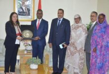 صورة لطيفه الب عبدلاوي تطلع الوزير الأول على التحضيرات الجارية لتنظيم منتدى للاستثمار