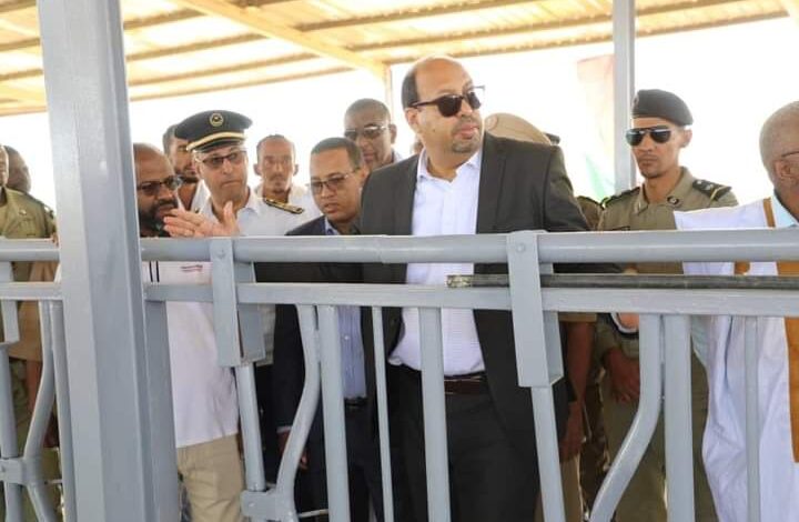 صورة وزير التنمية الحيوانية يزور منشآت تابعة لقطاعه على مستوى مدينة النعمة