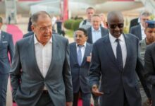 صورة سيرجي لافروف يصل موريتانيا قادما من مالي ضمن جولة افريقية خاصة