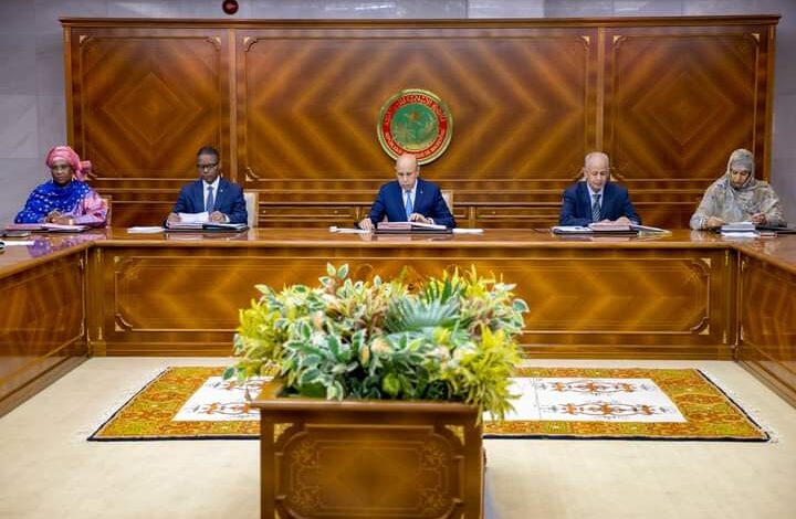 صورة موريتانيا  مجلس الوزراء يصادق على تعيين رؤساء لجان الصفقات العمومية