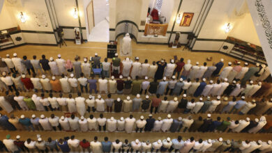 صورة مجلس الإمارات للإفتاء: إذا وافق العيد يوم جمعة تقام الصلاتان في وقتيهما ووفق سنتيهما