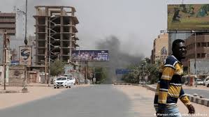 صورة أزمة السودان تدخل يومها الـ24.. والجيش يدعو المواطنين لتجنب مناطق الاشتباكات