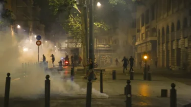 صورة تراجع نسبي لأعمال العنف في فرنسا والسلطات تحظر التجول الليلي في 20 مدينة