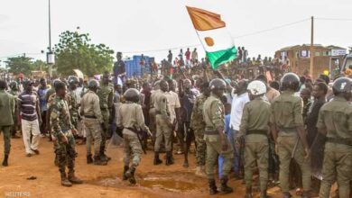صورة قائد انقلاب النيجر يفوض قوات مالي وبوركينا فاسو بالتدخل في حال التعرض لهجوم