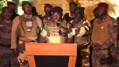 صورة عسكريون في الغابون يعلنون الاستيلاء على السلطة عقب فوز بونغو بالانتخابات