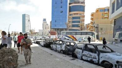 صورة مقتل 27 شخصا وإصابة أكثر من 100 جراء اشتباكات عنيفة في العاصمة الليبية