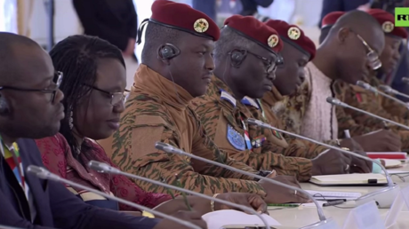 صورة حكومة بوركينا فاسو توافق على إرسال قوات إلى النيجر
