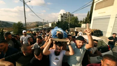 صورة 16 شهيدا ومئات المصابين برصاص الاحتلال في الضفة
