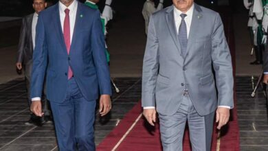 صورة بعد تقديم واجب العزاء لأمير الكويت…الرئيس يعود إلى ارض الوطن