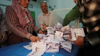 صورة بدء فرز الأصوات في انتخابات الرئاسة بمصر