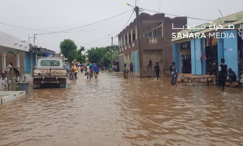 صورة حزب الإنصاف يدلي بدلوه في مساعدة المتضررين من فيضانات النهر