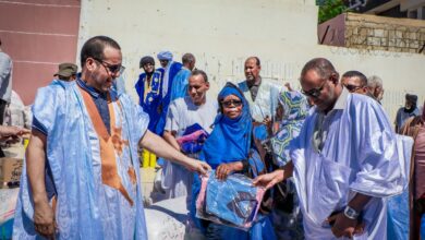 صورة مواكبة للمدرسة الجمهورية، بدية توجنين توزع كمية من الزي المدرسي على 21600 طالبا من طلاب مدارس المقاطعة