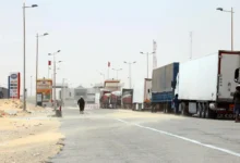 صورة اكتظاظ في معبر الكركرات الحدودي بسبب نظام التأشيرة الإلكترونية الجديد في موريتانيا