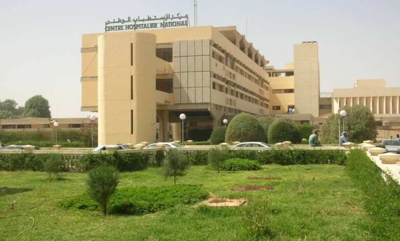 صورة توقيق سيدة احتالت على العديد من المرضى ومرافقيهم