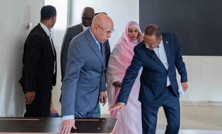 صورة ولد الشيخ الغزواني يتفقد بعض المنشآت التعليمية في نواكشوط الشمالية