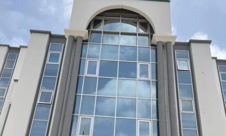 صورة وزارة النقل تنفي كلام بعض السياسيين عن وجود اختلالات في ترميم معبر جوك