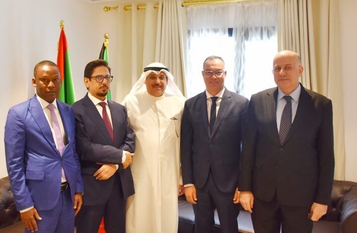 صورة “السفير الموريتاني في الكويت يستقبل المدير العام للمعهد العربي للتخطيط”