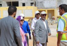 صورة المندوب العام للتآزر ووزيرة التربية وإصلاح النظام التعليمي يزوران عدداً من المدارس قيد الإنجاز في نواكشوط