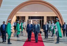 صورة رئيس الجمهورية، يتوجه إلى  الدوحة ، للمشاركة في أعمال القمة العربية الإسلامية الطارئة