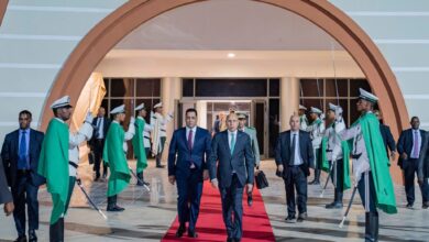 صورة رئيس الجمهورية، يتوجه إلى الدوحة ، للمشاركة في أعمال القمة العربية الإسلامية الطارئة