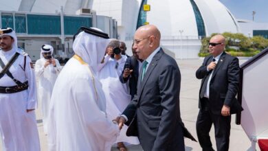 صورة وصول رئيس الجمهورية، السيد محمد ولد الشيخ الغزواني، إلى الدوحة – قطر، للمشاركة في القمة العربية الإسلامية الطارئة.