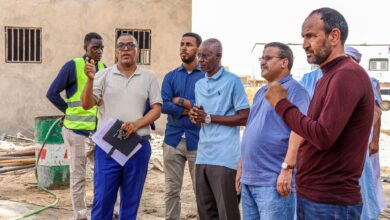 صورة وزير الإسكان يزور بعض المشاريع قيد الإنجاز بنواكشوط