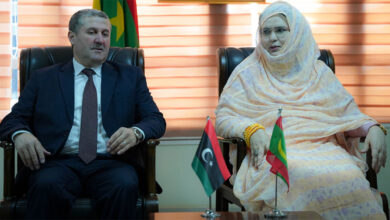 صورة وزيرة التجارة تستعرض مع وزير السياحة الليبي علاقات التعاون بين البلدين