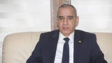 صورة ولد احويرثي : من يقفون وراء الشائعات يضربون في حديد بارد ، ولن ثؤثر على الرؤية المتبصرة لرئيس الجمهورية