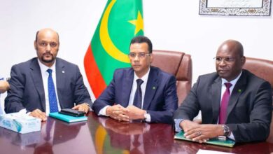 صورة وزير الشؤون الإسلامية يتسلم مهامه ويؤكد الالتزام بخدمة القطاع