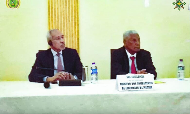 صورة وزير الدفاع يشارك في ندوة دولية في جمهورية غينيا بيساو