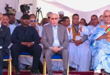 صورة رئيس الجمهورية يشرف على تدشين منشأة إزالة الطمي في بني نعجي ووضح حجر الأساس لمشروع توسعة منشأة افطوط الساحلي