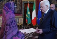 صورة بنت امبارك فال تقدم أوراق اعتمادها سفيرة لبلادنا في إيطاليا