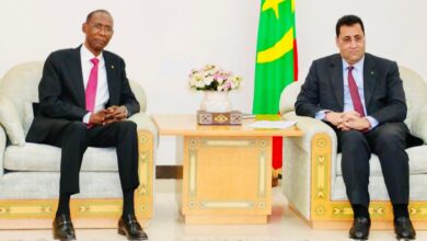 صورة الوزير الأول يستقبل وزير الخارجية السنغالي