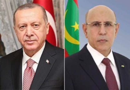 صورة رئيس الجمهورية  يهنئ أردوغان بالعيد الوطني التركي