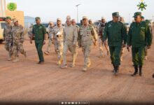 صورة وزير الدفاع رفقة قائد الأركان العامة للجيوش يؤدي زيارة تفقد للكتيبة الموريتانية للقوة المشتركة لمجموعة دول الساحل الخمس
