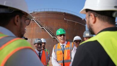صورة وزير الطاقة والنفط يؤدي زيارة ميدانية لمواقع بناء مستودعات المحروقات في نواكشوط